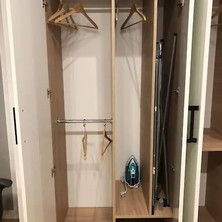 K22 Slawinska 504 In The ワルシャワ