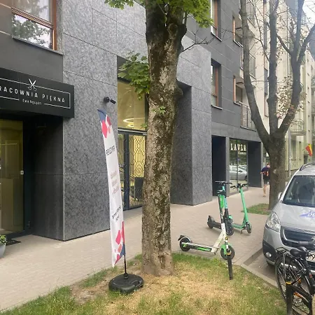 K22 Slawinska 504 In The ワルシャワ